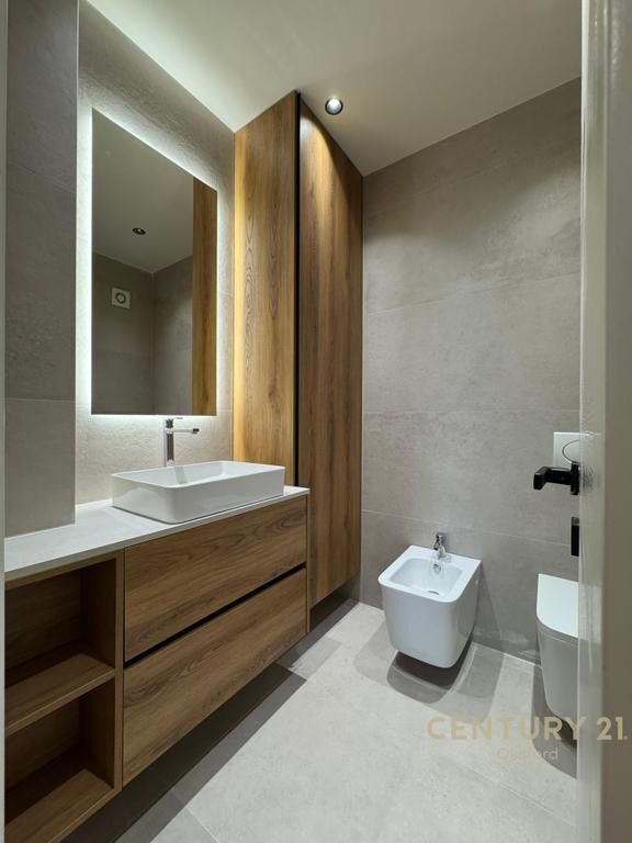 APARTMENT 1+1 PLUS PARKING SPACE FOR RENT NEAR THE RED SCHOOL