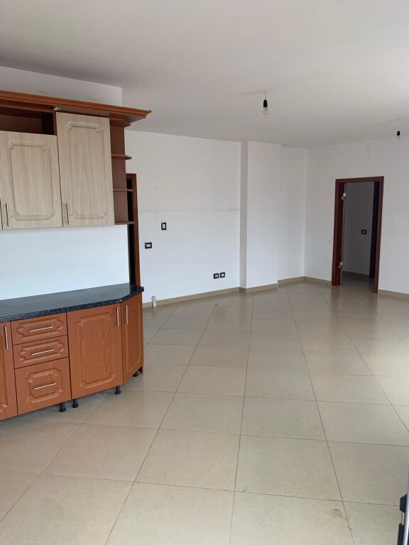 Apartament 3+1 per qira tek Tower Bridge 3 tek Oxhaku.