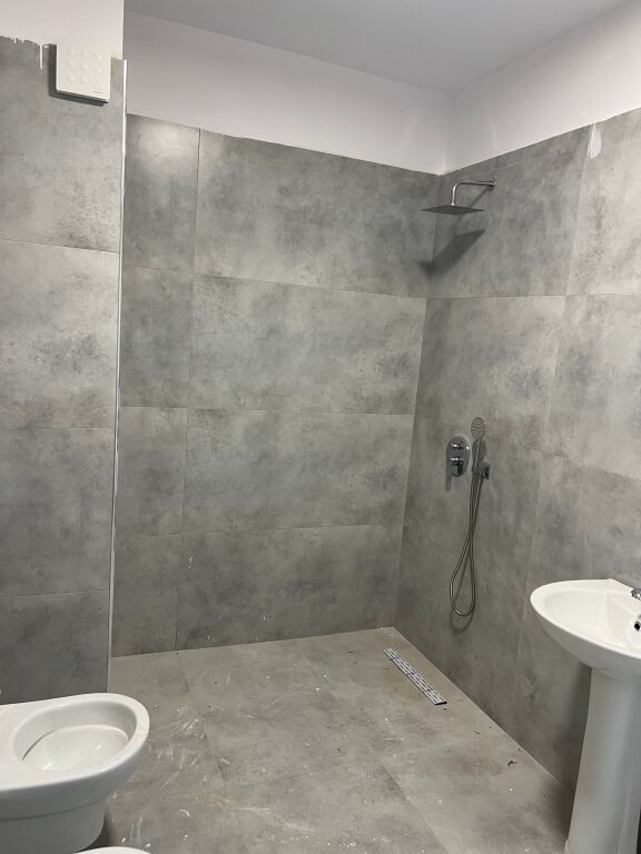 🏡 Apartament 1+1 për Qira – Color Splash, Paskuqan