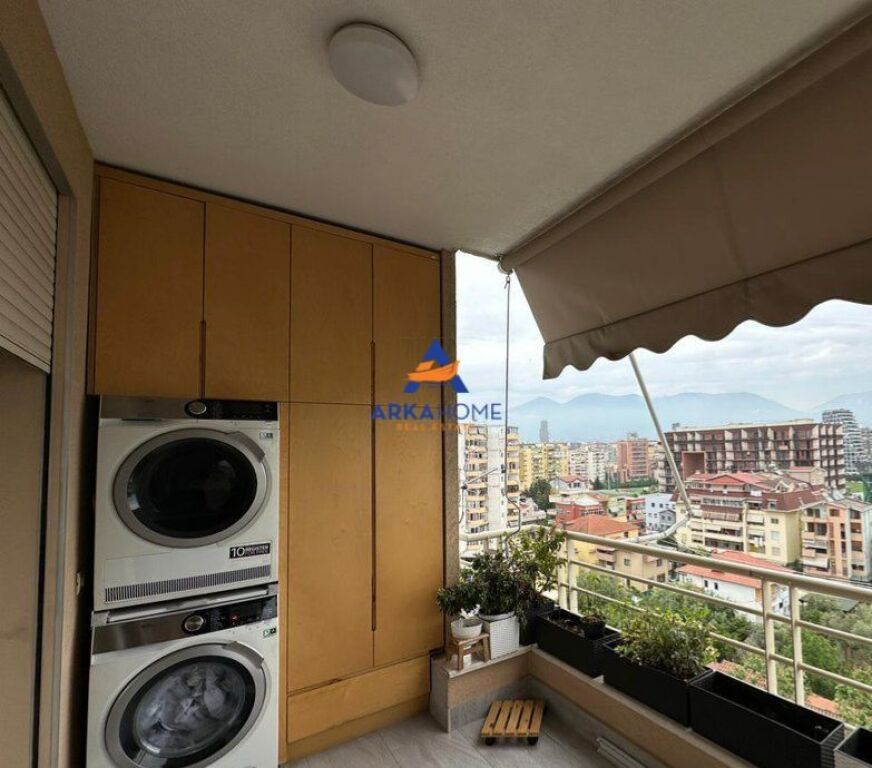 SHITET APARTAMENT 3+1+BALLKON+POST PARKIMI " KOMUNA E PARISIT " 365.000 EURO (+30.000 EURO POST PARKIMI)
