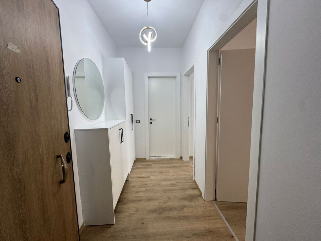 Apartament 2+1 per qera Univers City !
