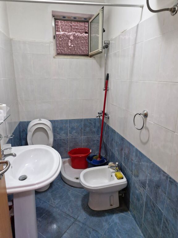 Qera | Apartament 2 + 1 | Rruga Ndreko Rino | 750 €/muaj