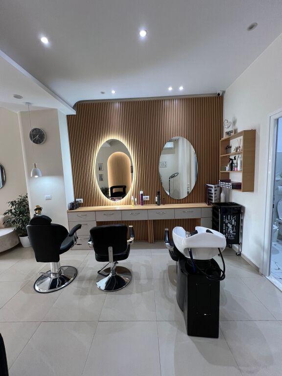 🤍 EXCLUSIVE AESTHETIC SALON FOR RENT – KAVAJËS ROAD 🤍✨