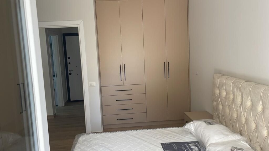 🏡 Appartamento 1+1 in Affitto 📍 Vicino all'Università di Medicina, Tirana💰 Prezzo: 40.000 lek/mese