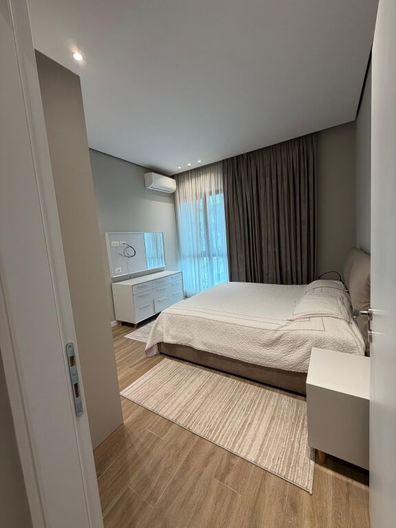 Apartament 2+1+2 me qira ,21 Square