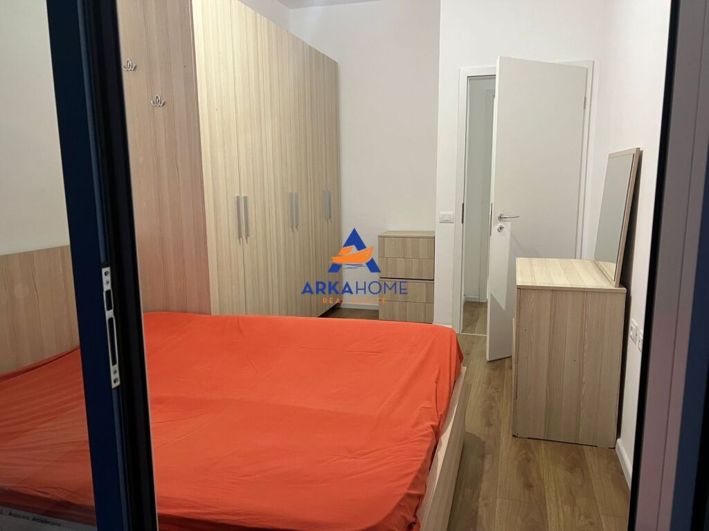 JEPET ME QERA APARTAMENT 1+1 TEK OXA 40.000 LEKE