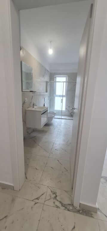 Affitto | Ambjent Biznesi | Rruga Dritan Hoxha | 500 €/mese