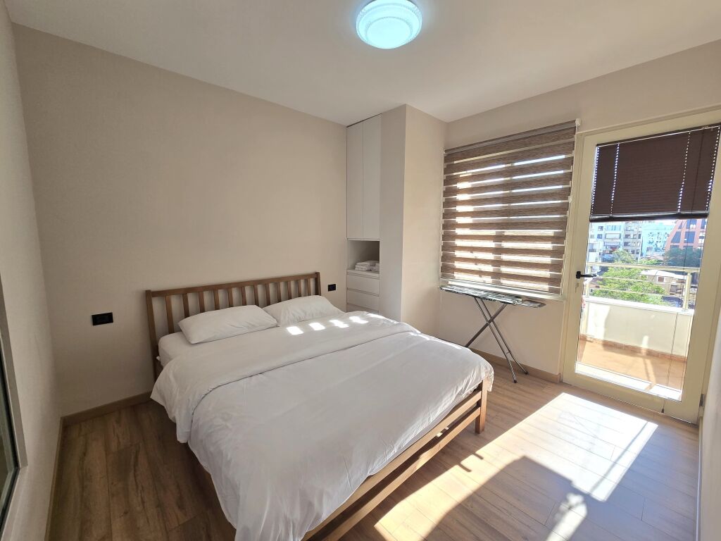Apartament 2+1 Me Qira Prane Qendres ne Tirane  📍Rruga Him Kolli
