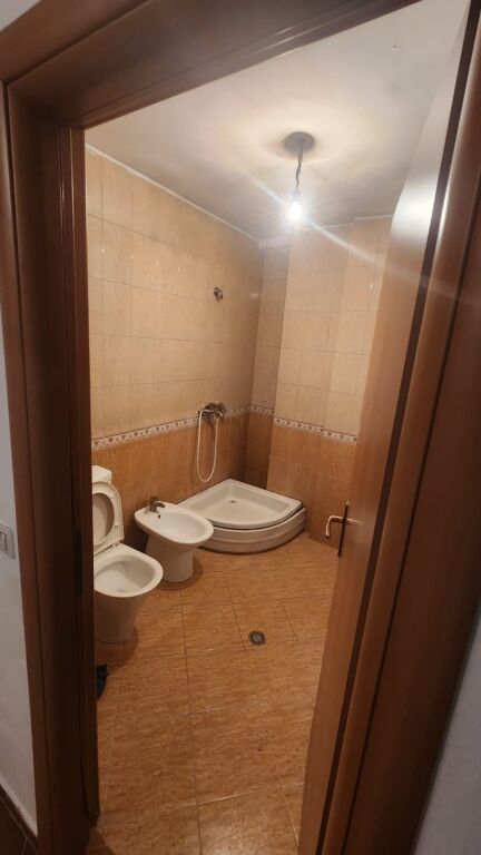 FOR RENT – APARTMENT 2+1 📍 Irfan Tomini St., near Kastrati Gas Station