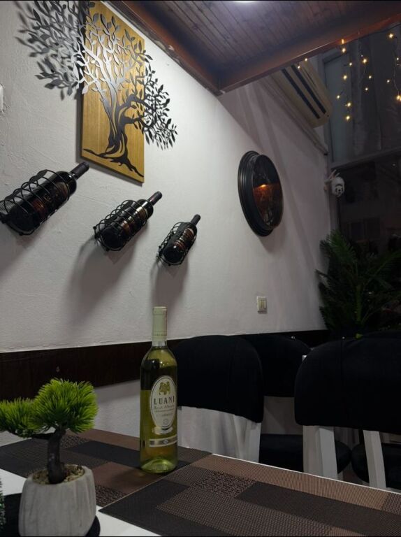 Restaurant duplex 115 m2 for rent Jordan Misja Street