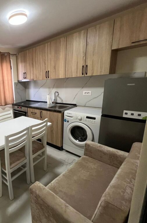 Apartament me qera 1+1 Shkolla e Bashkuar