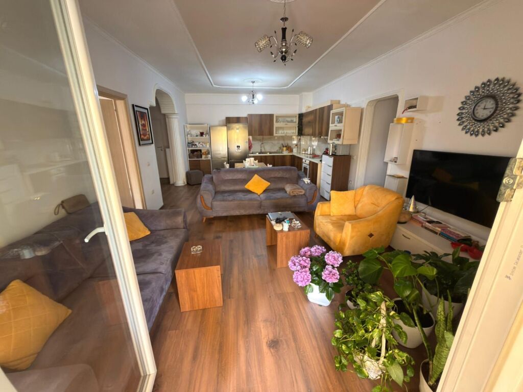 Affitto | Apartament 3 + 1 | Kopshti Botanik | 700 €/mese