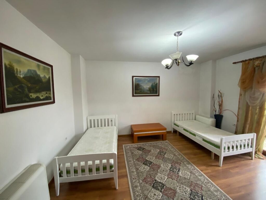 🏡 Jepet Apartament 2+1 me Qera te Bulevardi i Ri, Tiranë
