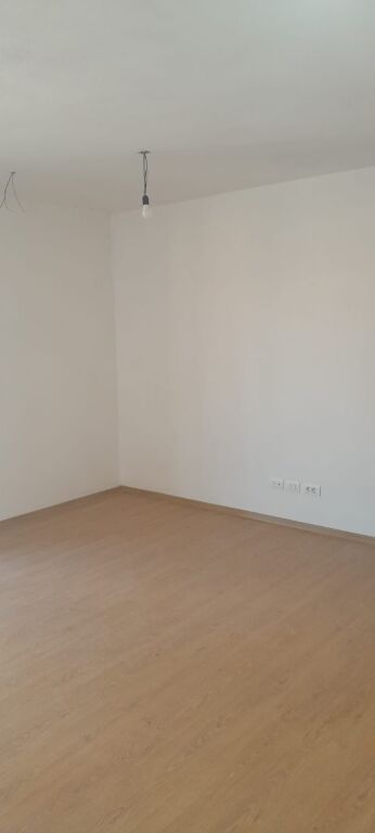Apartament 1+1 per shitje 5 Maji !