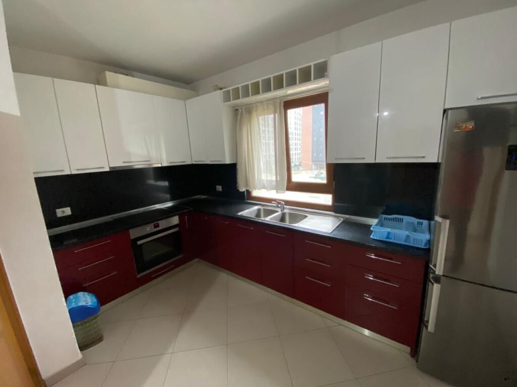 🏡 Jepet Apartament 2+1 me Qera te Bulevardi i Ri, Tiranë