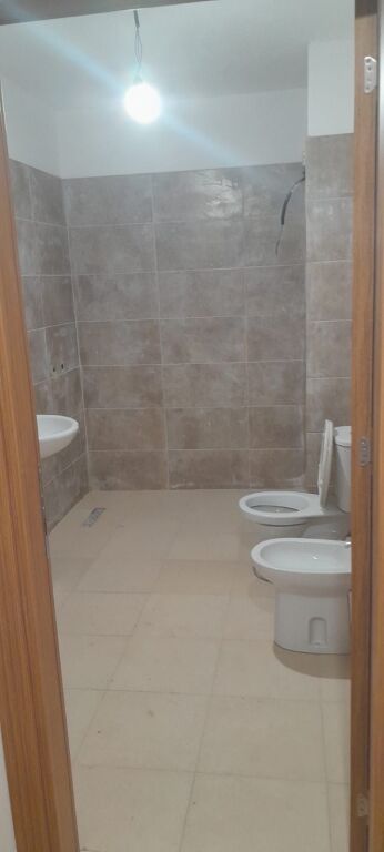 Apartament 1+1 per shitje 5 Maji !
