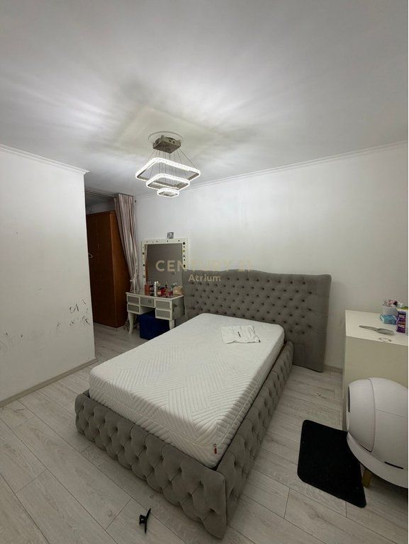 SHESIM APARTAMENT 3+1+2 NE KOMUNEN E PARISIT!!! 360,000 €