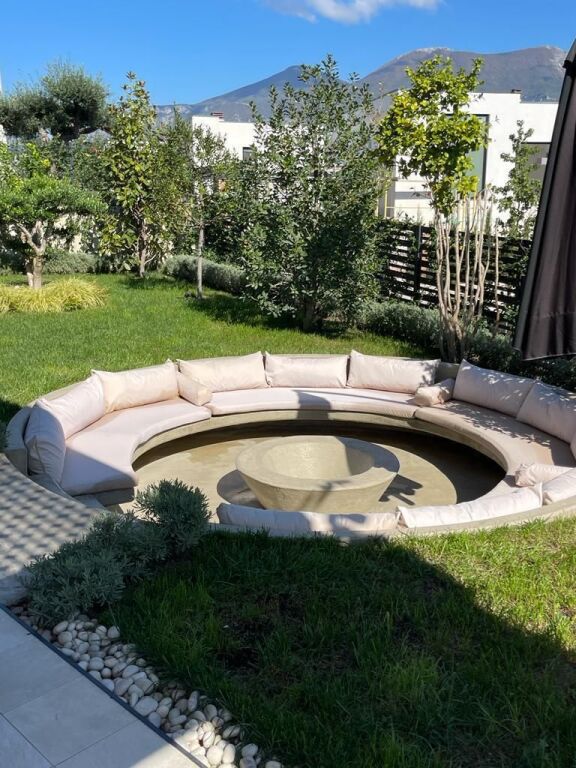 🏡 Villa Individuale in Vendita – Lago di Farka