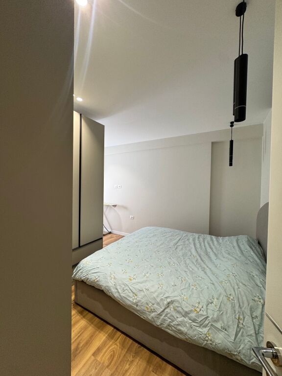 Shitet Apartament 2+1 Vlore