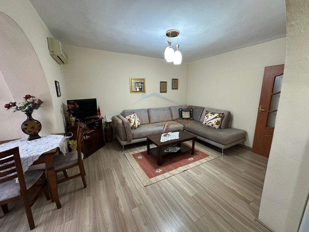For sale, 1+1 Apartment Elbasan Street, Tirana.