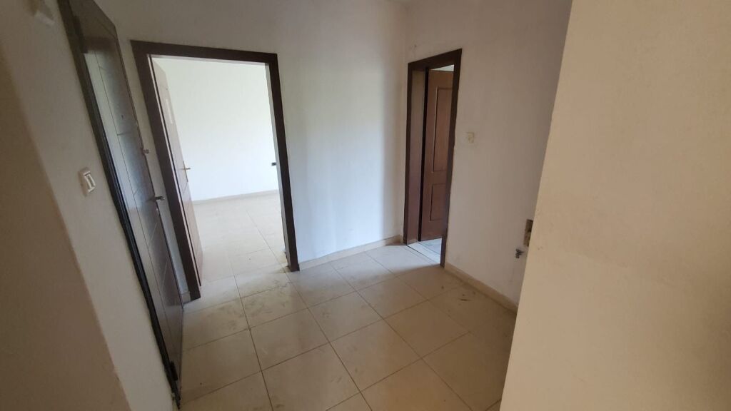 Apartament 2+1 per shitje Stacioni i Fundit i tiranes se re !