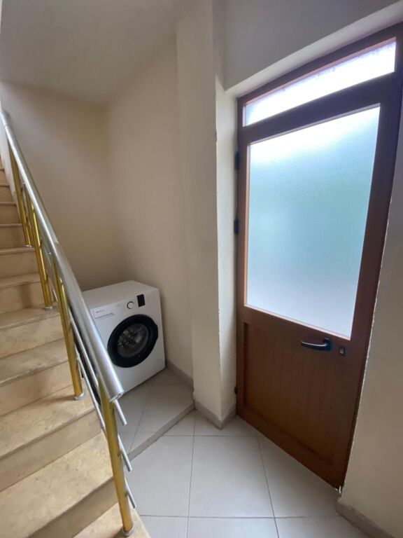 🏡 Jepet Apartament 2+1 me Qera te Bulevardi i Ri, Tiranë