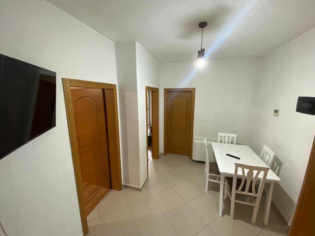 🏡 Jepet Apartament 2+1 me Qera te Bulevardi i Ri, Tiranë