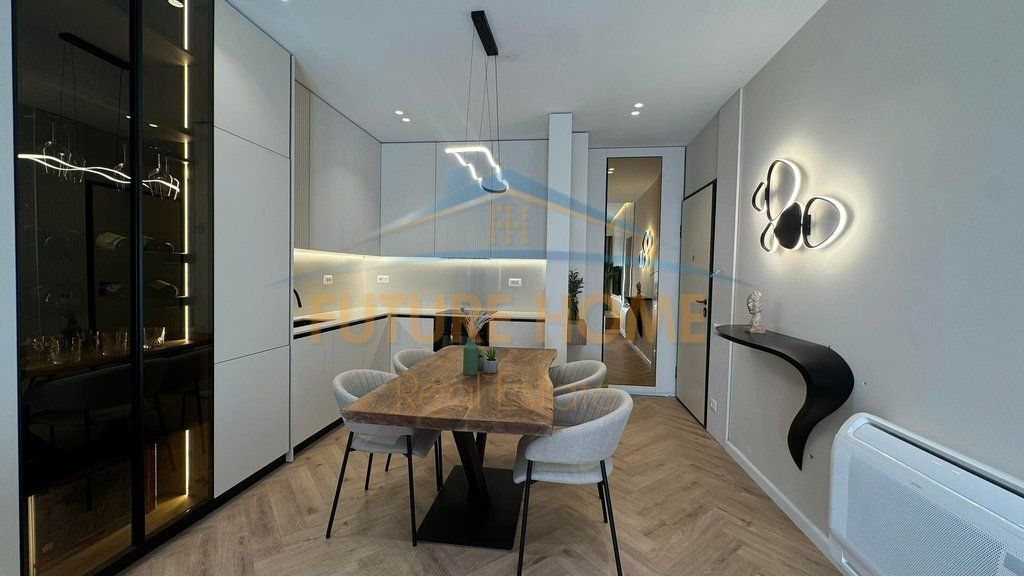 LUXURY APARTMENT 2+1+1 TIRANA GARDEN BUILDING, KAVAJES STREET