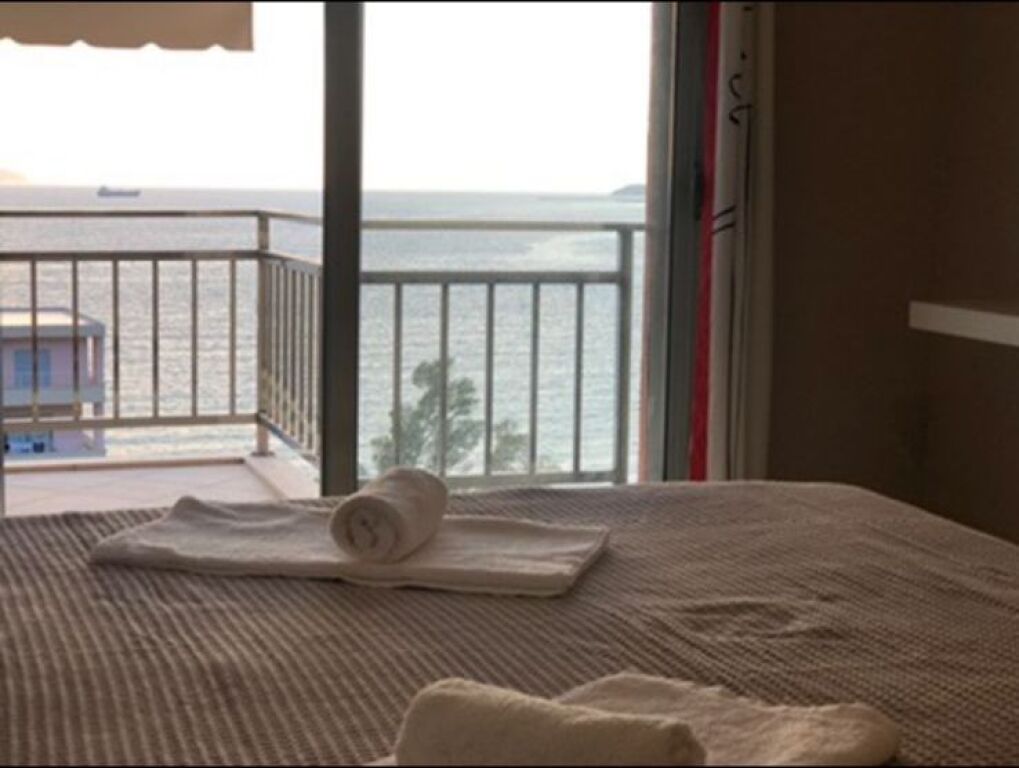 🏡🌊 For Rent | Jepet me qera Apartament 2+1 në Lungomare, Vlorë 🌊🏡