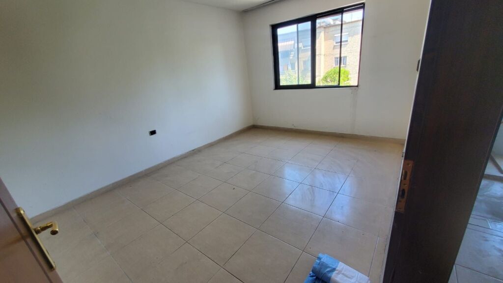 Apartament 2+1 per shitje Stacioni i Fundit i tiranes se re !