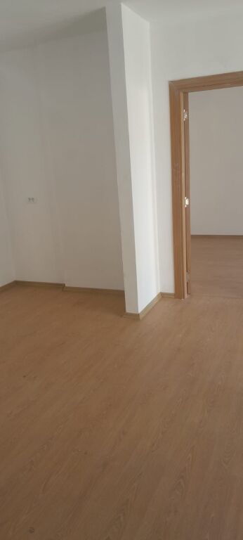 Apartament 1+1 per shitje 5 Maji !