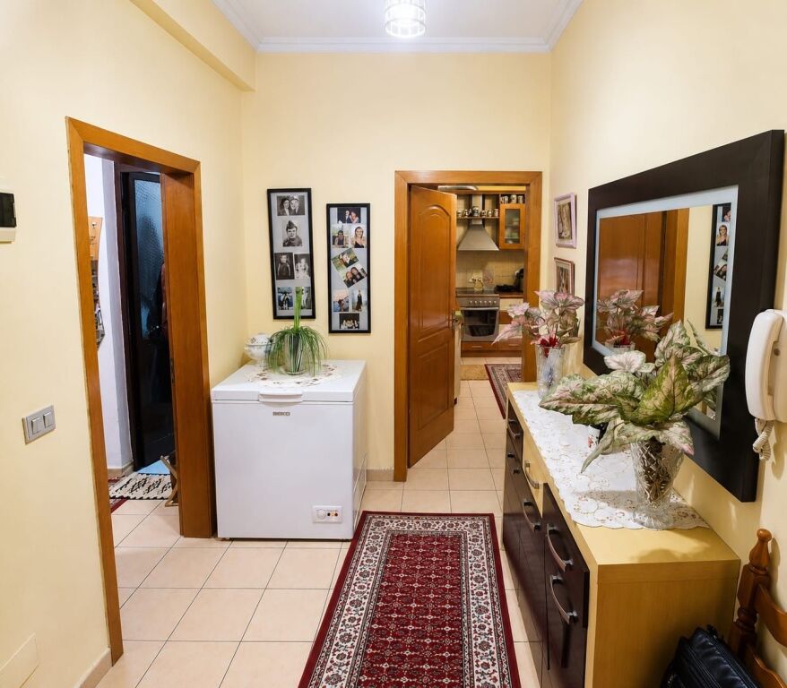 Apartament 2+1 per qera Gjimnazi partizani !