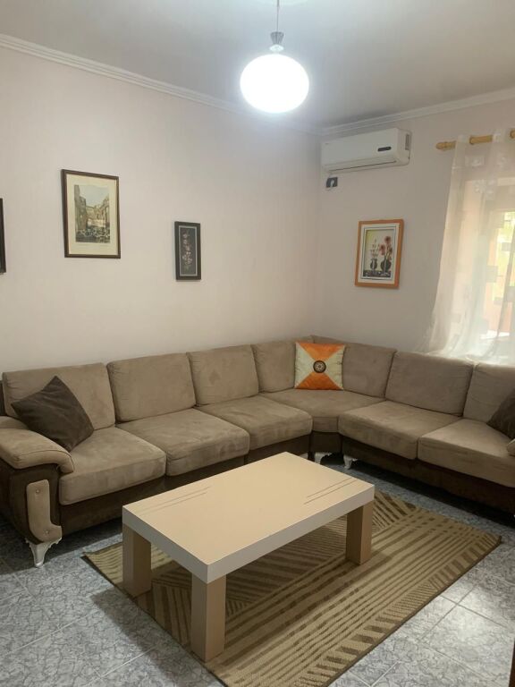 Apartment 2+1 for rent in the Kongresi i Elbasanit neighborhood