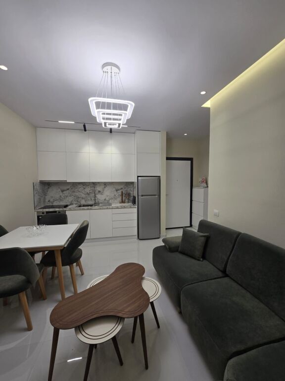 In affitto 1+1 Univers City 40.000 leke