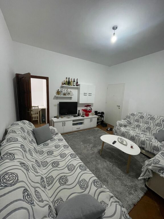 Apartment 1+1 perballe fratarit me 350