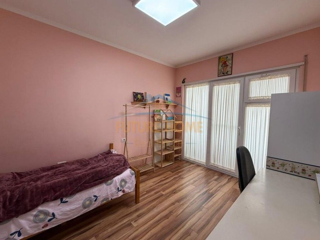 For sale, Apartment 3+1+2+ Parking Space, Dry Lake, Tirana.