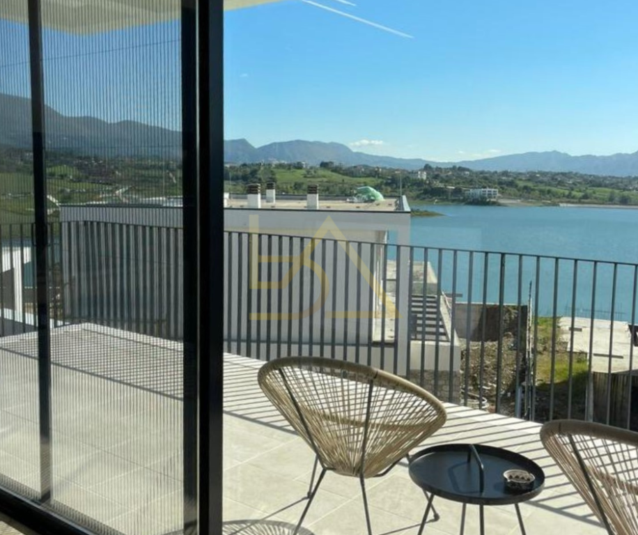 Villa Individuale in Vendita – Lago di Farka