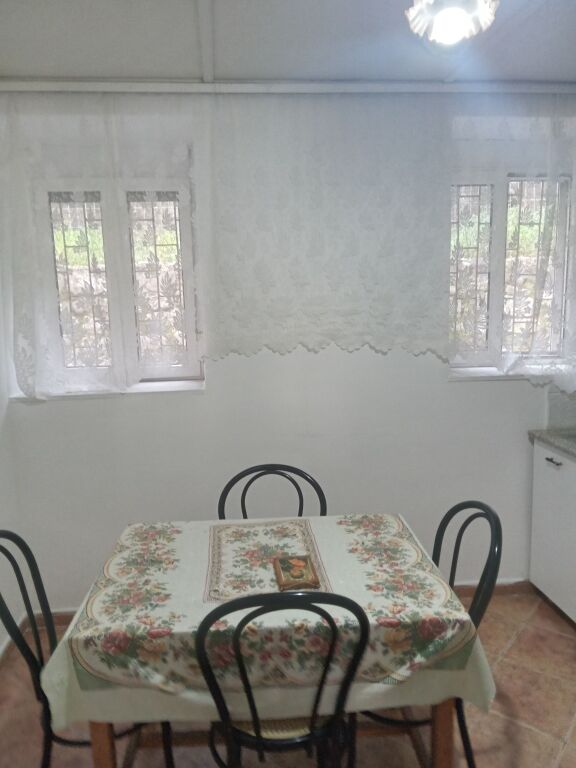 🏡 In Vendita – Casa Privata 3+1 | Quartiere Muradije, Vlorë 🏡