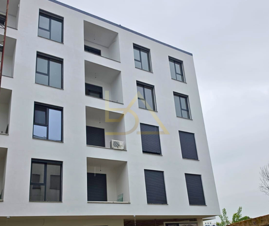 Appartamento in Vendita – Golem, Kavajë