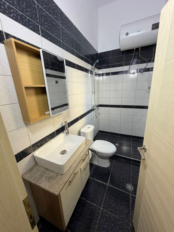 APARTAMENT ME QIRA 2+1 PRANE KODRES DIELLIT
