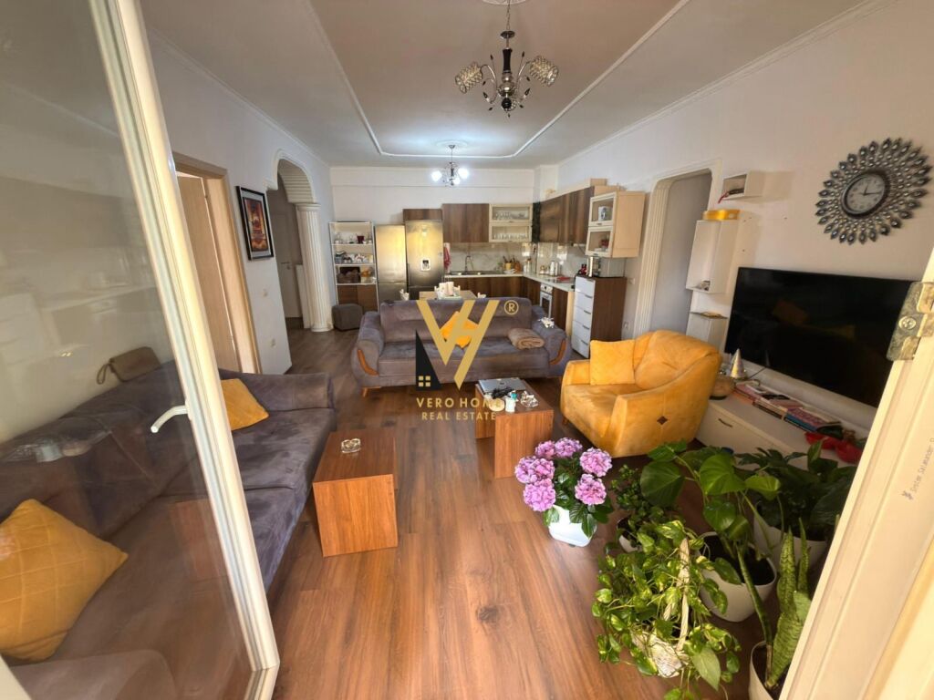APPARTAMENTO 3+1+2+BLK IN AFFITTO AL GIARDINO BOTANICO 700 EURO