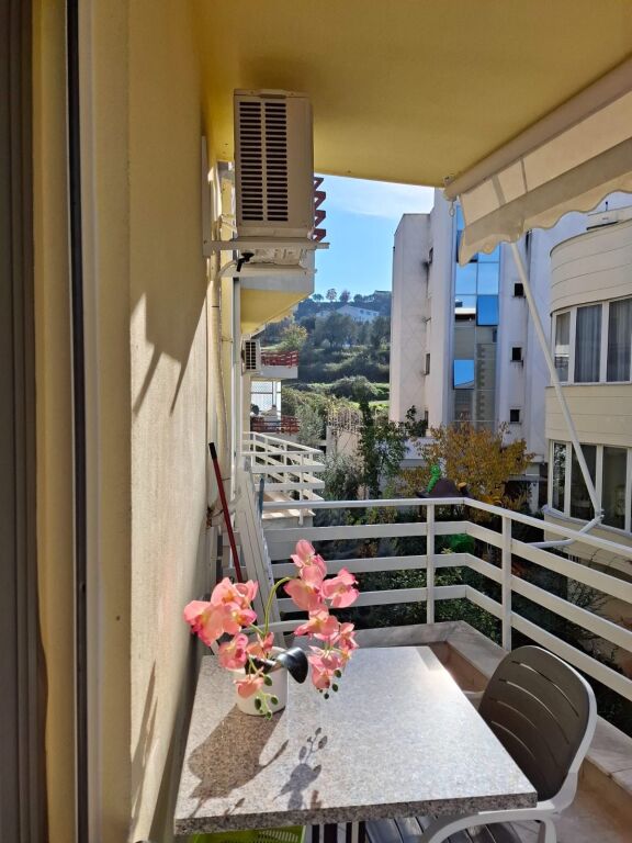 Apartament 2+1 për Qera me Post Parkingu