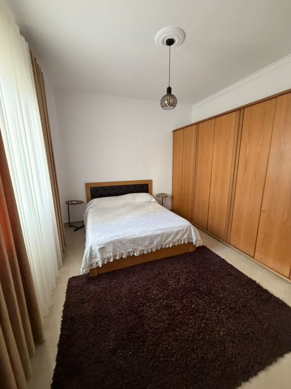 APARTAMENT ME QIRA 2+1 PRANE KODRES DIELLIT