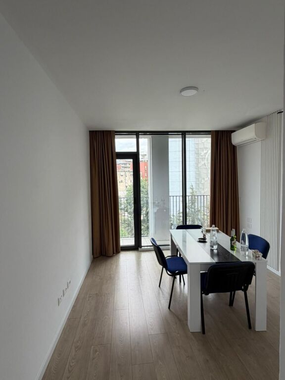 Affitto | Ambjent Biznesi+ Post Parkimi | Lake View Residence | 1000 €/mese