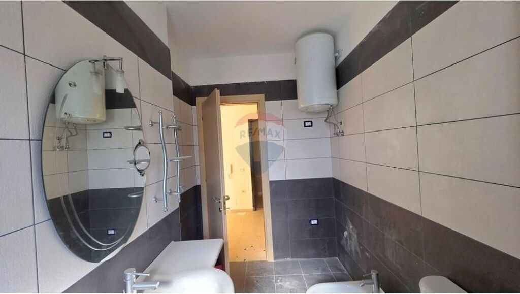 PREMIUM 1+1 APARTMENT FOR SALE – LUNGOMARE, VLORË
