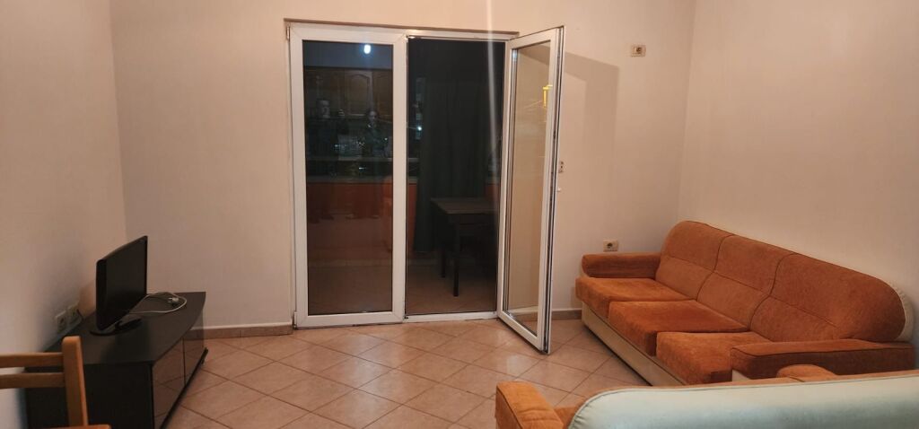 Apartament 1+1 për Qira tek Rruga Jordan Misja