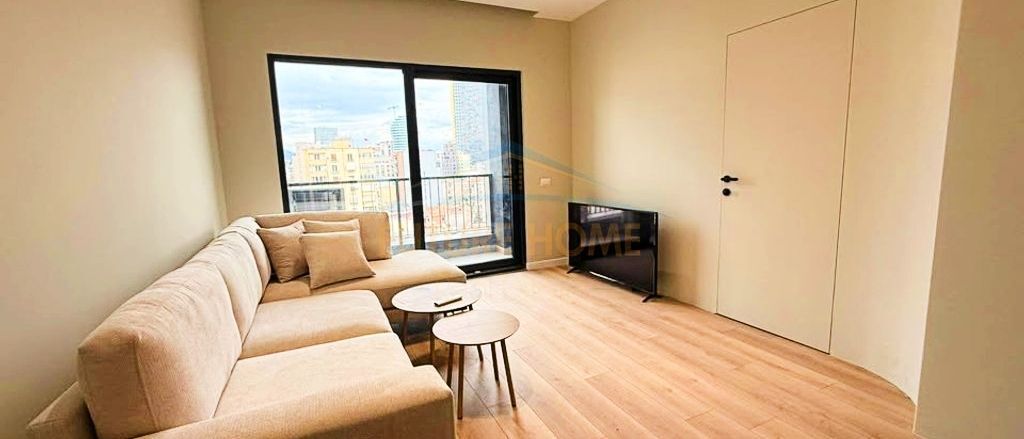 Affitto, Appartamento 1+1, Via Barrikadave, Tirana.