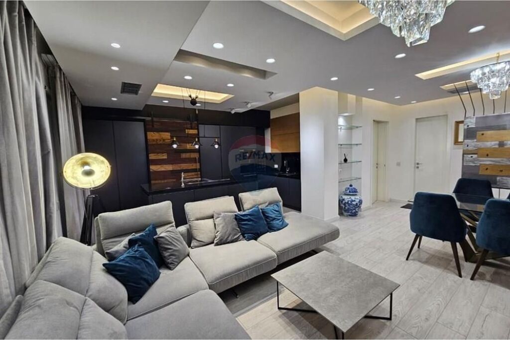 Jepet me Qira Apartament 2+1+2 te Kopështi Botanik