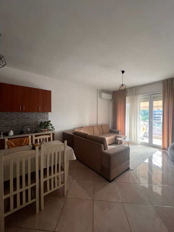 Appartamento 1+1 in affitto a Vilat Gjermane!