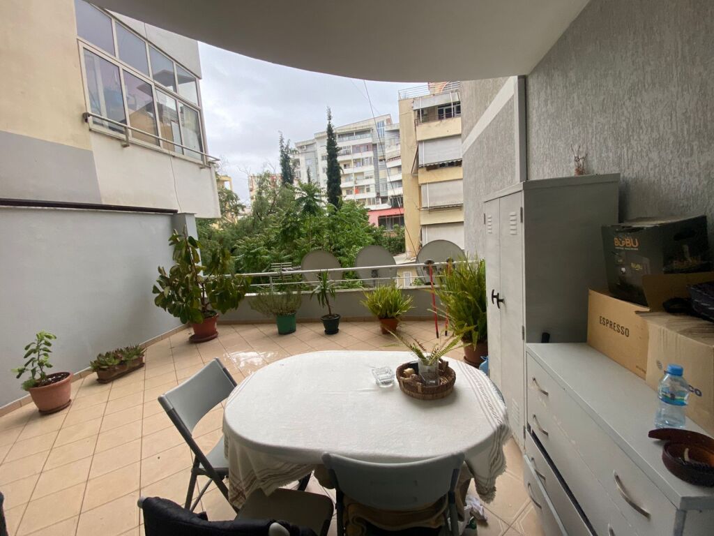 Apartament 2+1 per shitje Fresk !